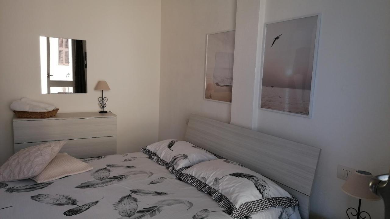 Appartamento Incantevole Con Piscina ปาเลา ภายนอก รูปภาพ