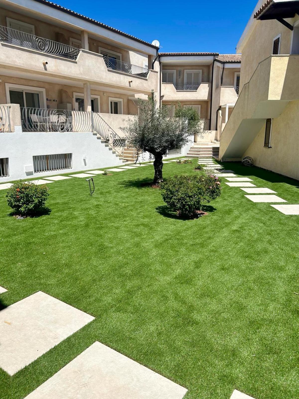 Appartamento Incantevole Con Piscina ปาเลา ภายนอก รูปภาพ